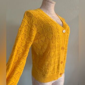 New Skies Are Blue Balloon Sleeves Cropped
Cardigan Sweater Small Yellow 25096